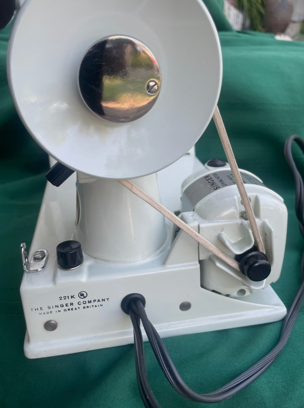 Vintage 1966 Singer 221K Featherweight Sewing Machine | White Finish | Case, Attachments, Manual & Receipt