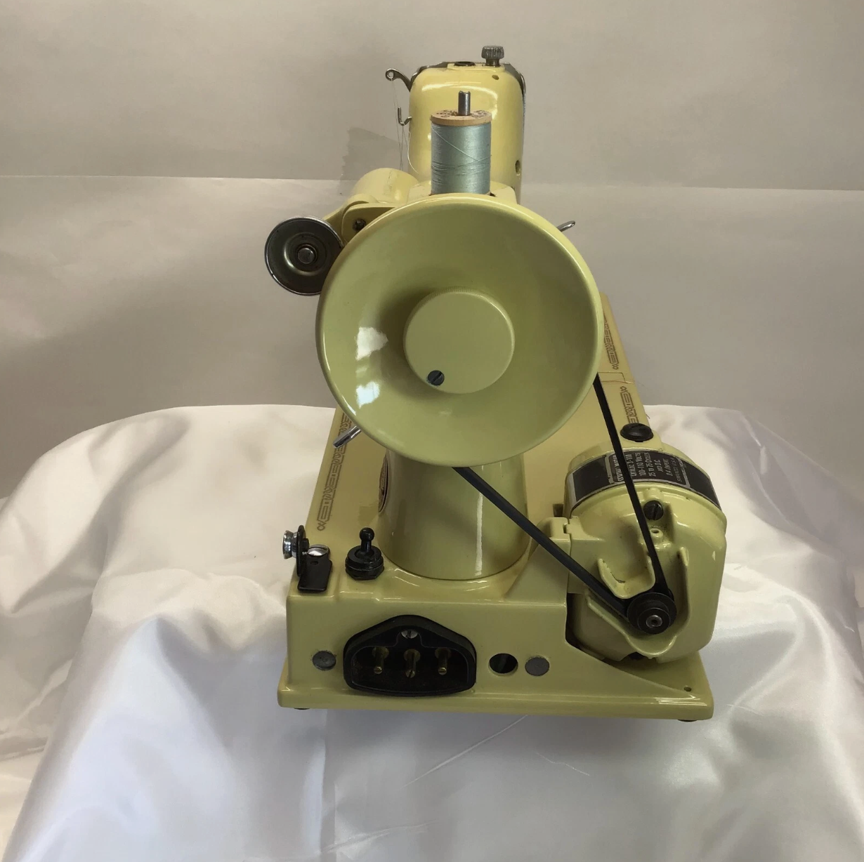 Vintage Yellow Singer Featherweight 221 | Powder Coated Sewing Machine | Refurbished 1950s Classic | Quilter’s Dream Machine