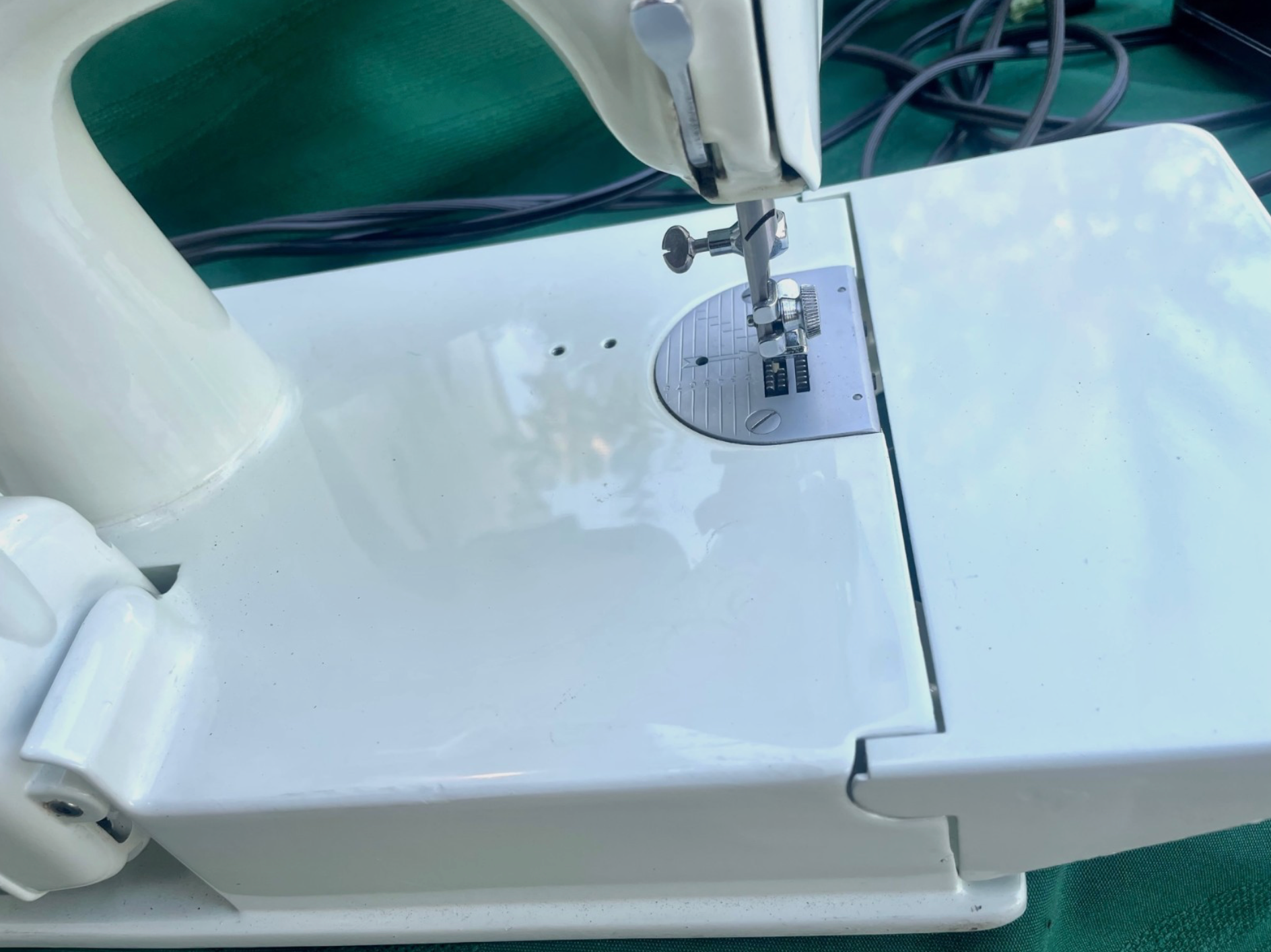 Vintage 1966 Singer 221K Featherweight Sewing Machine | White Finish | Case, Attachments, Manual & Receipt