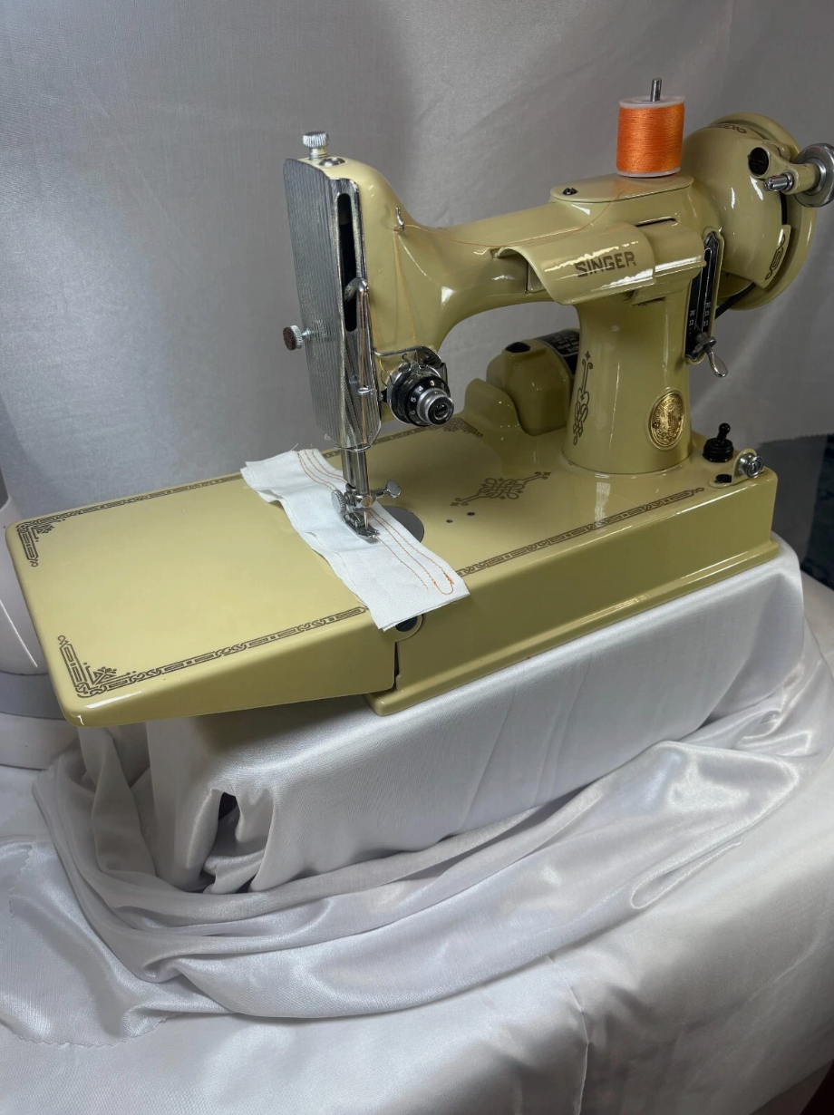 Restored Yellow Singer Featherweight 221 Sewing Machine – Gloss Finish – Quilter Ready – Attachments & Case – AJ568357