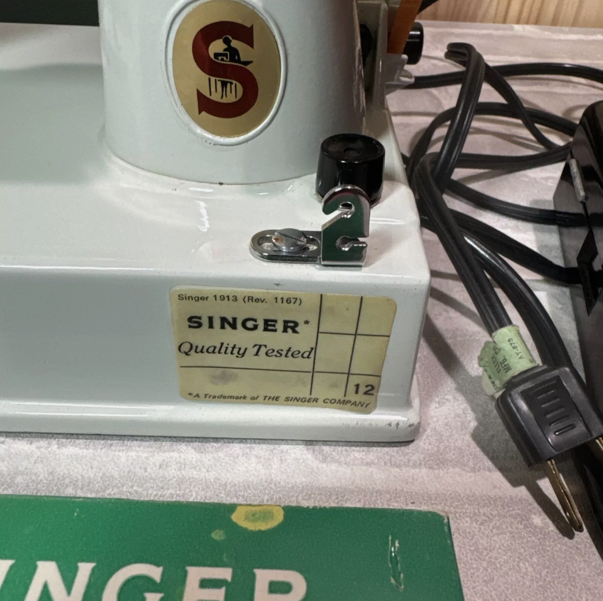 Vintage 1964 Singer Featherweight 221 Sewing Machine w/ Case, Manual, Accessories – White – All Original Parts